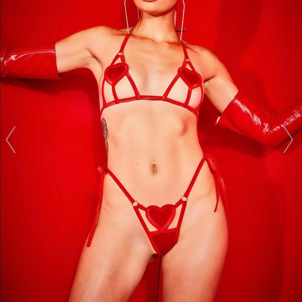 Red dollsKill lingerie set